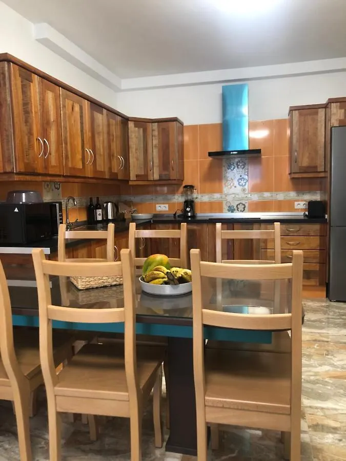 Apartamento Luján 5E y 7G entre senderos y playas, laurisilva y plataneras Puntallana España