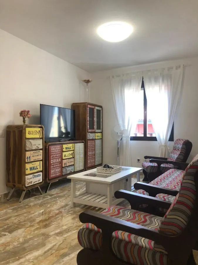 Apartamento Luján 5E y 7G entre senderos y playas, laurisilva y plataneras Puntallana